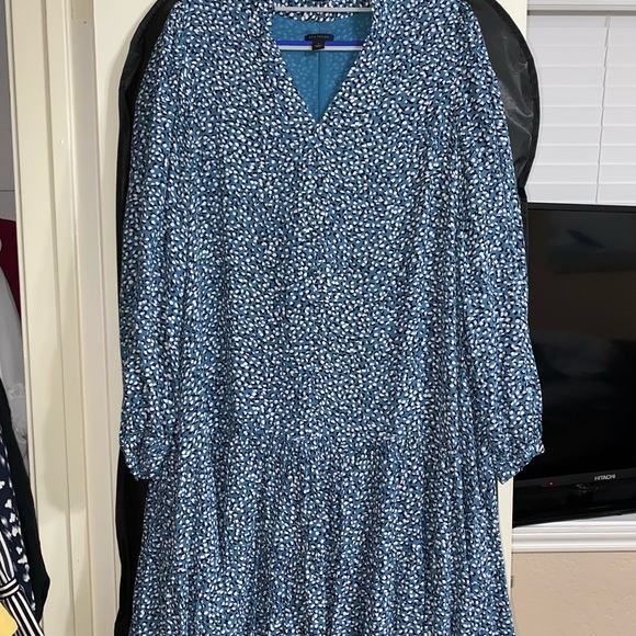 Ann Taylor Long Sleeve Dress - Picture 5 of 6